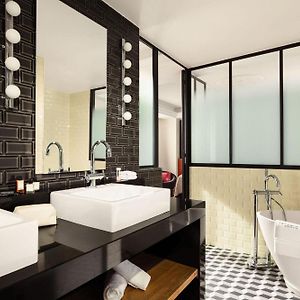 Suite Eiffel Lit King-Size